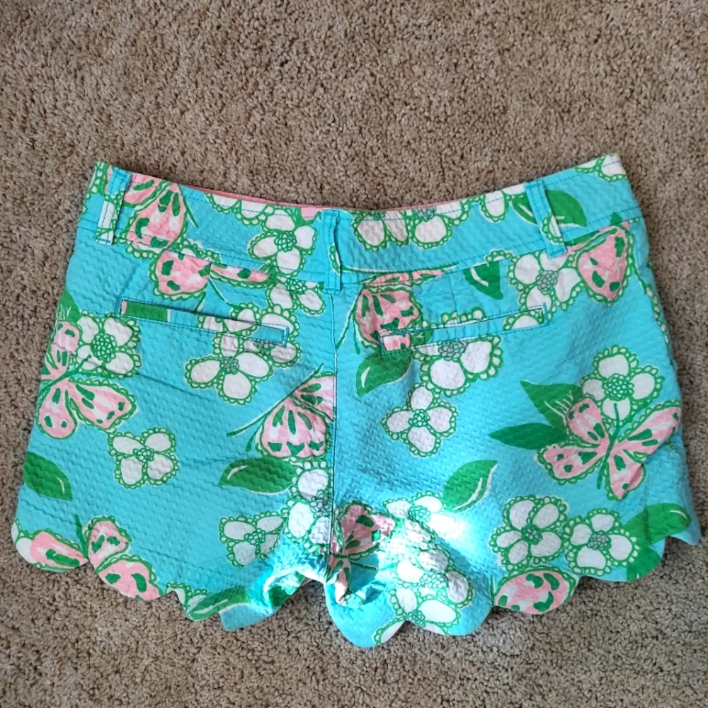 Lilly Pulitzer Buttercup Shorts Size 6 - Picture 2 of 9